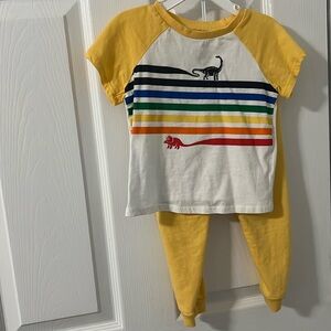 Brand: First Impression — Size: Toddler Boy 24 months (2pcs)
Color: yellow/white